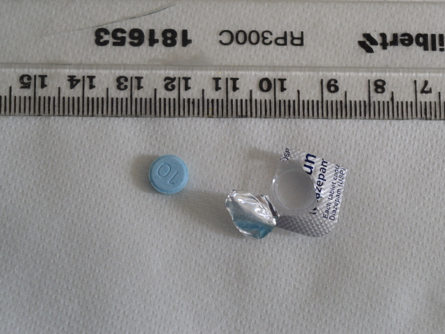 W076105