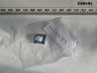 W104892